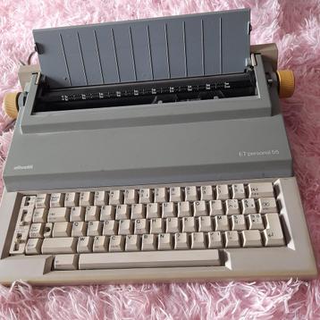 elektronische schrijfmachine ET personal 55 beschikbaar voor biedingen