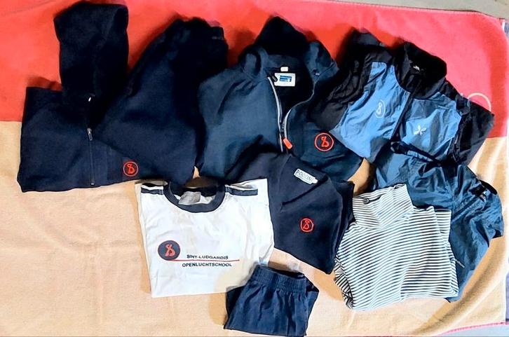 Uniformstukken Sint-Ludgardis, Kinderen en Baby's, Kinderkleding | Kinder-kledingpakketten, Zo goed als nieuw, Overige maten, Ophalen