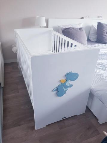 Pericles - Lit à barreaux pour bébé - 60 x 120 - Blanc disponible aux enchères