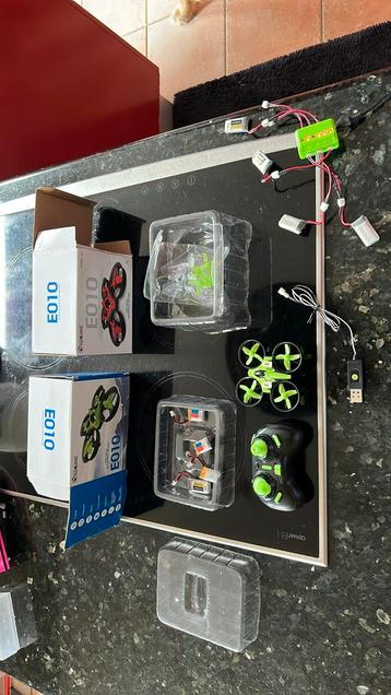 Eachine E010 2 pièces, Enlèvement, Utilisé