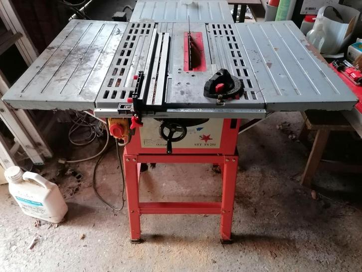 STT. Tafelzaagmachine, Doe-het-zelf en Bouw, Gereedschap | Overige machines, Gebruikt, Ophalen
