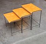 Vintage uitschuifbare tafels bijzettafel uit de jaren 60, Ophalen, Zo goed als nieuw