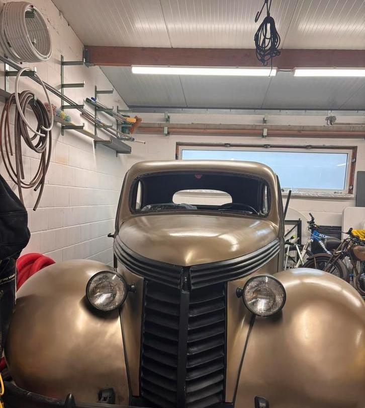 Oldtimer unique model, Auto's, Oldtimers, Particulier, Benzine, 4 deurs, Handgeschakeld, Overige kleuren, Achterwielaandrijving