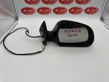 Rechter achteruitkijkspiegel Skoda Octavia 2009 - 2012 beschikbaar voor biedingen