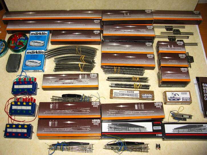 MARKLIN Z-spoor : 145x rails + 13x wissels + ..., Hobby en Vrije tijd, Modeltreinen | Overige schalen, Zo goed als nieuw, Rails