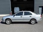 Mitsubishi Carisma 1.6 Classic , airco , trekhaak, Auto's, Mitsubishi, 4 cilinders, Bedrijf, 5 deurs, Zilver of Grijs
