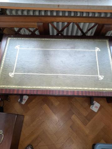 sofa tafel beschikbaar voor biedingen