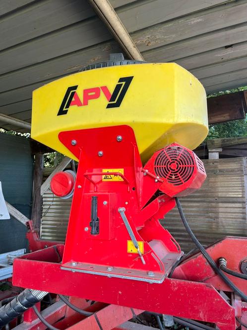 Kverneland vleugelschaar cultivator 5m, Zakelijke goederen, Landbouw | Werktuigen, Ophalen