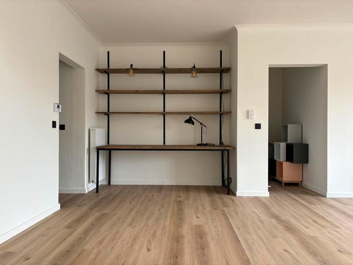 Op maat gemaakt bureau in staal met sloophout planken, Huis en Inrichting, Bureaus, Zo goed als nieuw, Bureau, Ophalen