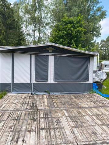 Auvent 4 saisons VERCOVAN beschikbaar voor biedingen