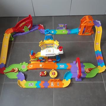 Tut tut bolide circuit, Enfants & Bébés, Jouets | Vtech, Enlèvement, Utilisé, 6 mois à 2 ans