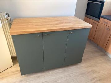 Kast voor keuken beschikbaar voor biedingen