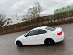 BMW Série 3 E92 Diesel Euro 5 automatique 175000km, Autos, BMW, Automatique, Carnet d'entretien, Achat, 4 cylindres