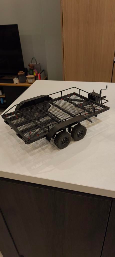 Remorque à deux essieux Fastrax 1/10 avec rampe et phares, Hobby & Loisirs créatifs, Voitures miniatures | Échelles Autre, Comme neuf