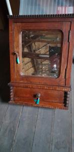 Toiletkastje, Ophalen