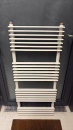 Badkamerradiator in goede staat te koop te Brussel, Ophalen, Gebruikt, Radiator, Minder dan 60 cm
