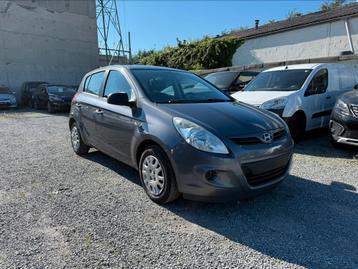 HYUNDAI i20 1.4 CRDI AirCO EURO 5, Auto's, Hyundai, Voorwielaandrijving, Euro 5, Stof, 4 cilinders