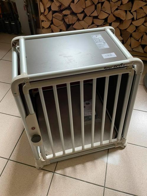 4Pets Eco 3S, Animaux & Accessoires, Caisses pour chiens, Comme neuf, Enlèvement