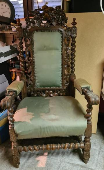 Franse Renaissance “hunt” armstoel (pre-1900) beschikbaar voor biedingen