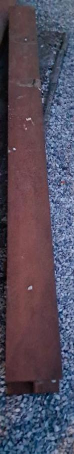 Roestige metalen balk (tweedehands) rood, Ophalen, Zo goed als nieuw, Overige metalen
