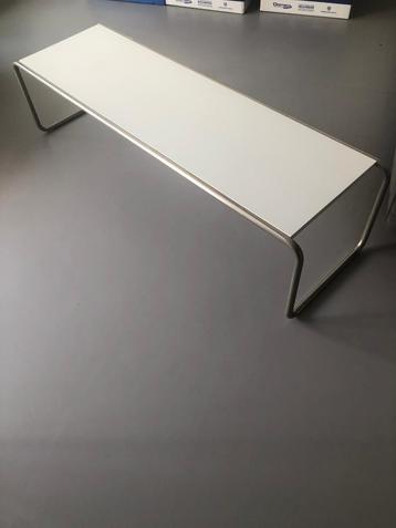 bijzettafel, klassiek ontwerp van Marcel Breuer (Bauhaus) beschikbaar voor biedingen