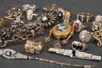 Gratis waardeschatting van uw oude of antieke juwelen en oud, Handtassen en Accessoires, Goud, Met edelsteen, Broche, Ophalen