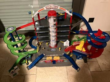 Majorette super city garage beschikbaar voor biedingen