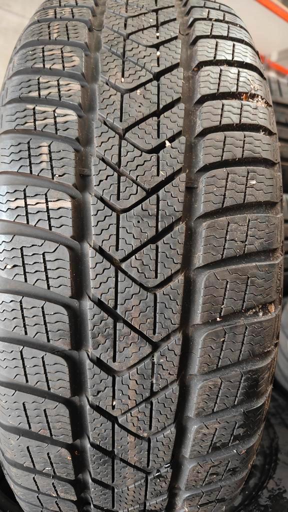 205/60r16 Pirelli 40€ per stuk met montage 20560r16, Auto-onderdelen, Besturing, Ophalen