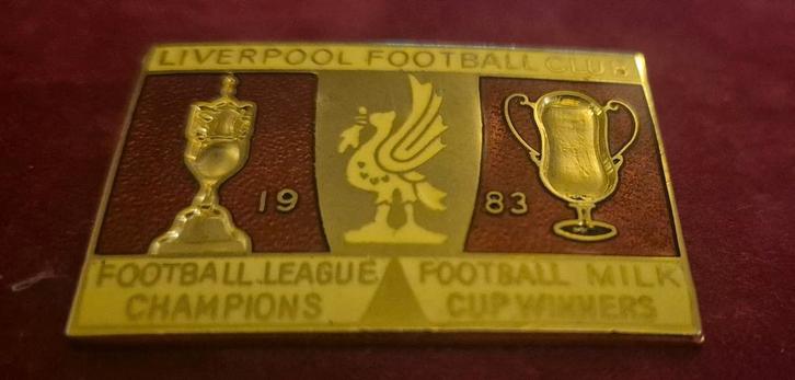 Voetbal badge Liverpool 1983, Verzamelen, Sportartikelen en Voetbal, Ophalen