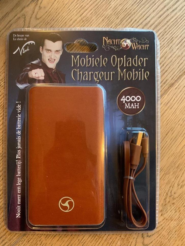 Mobiele oplader - Nachtwacht, Telecommunicatie, Mobiele telefoons | Telefoon-opladers, Nieuw, Ophalen of Verzenden