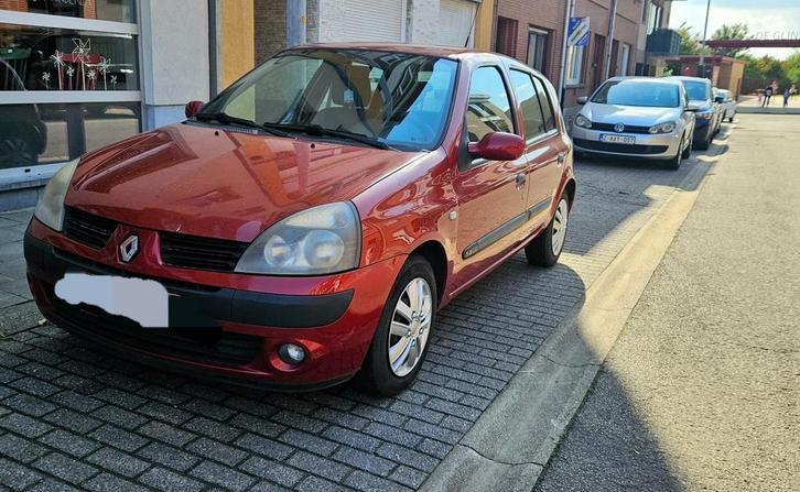 Renault Clio 1.4 benzine 140.000km, Auto's, Renault, Particulier, Clio, Elektrische ramen, Benzine, Euro 4, 5 deurs, Handgeschakeld