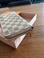 Louis Vuitton met doos tweekleurig, Handtassen en Accessoires, Portemonnees, Overige merken, Gebruikt, Overige kleuren, Ophalen of Verzenden