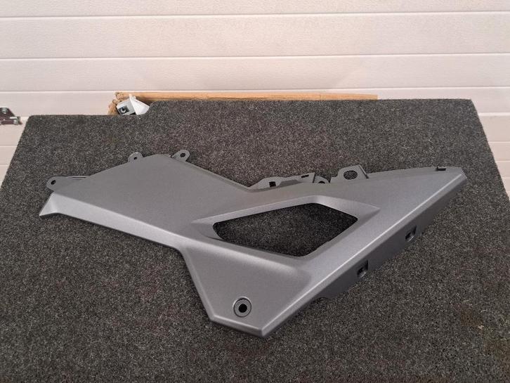 Nieuwe Honda msx 125 2015 tot 2021 zwarte linkerkuip, Motoren, Onderdelen | Honda, Nieuw, Ophalen of Verzenden