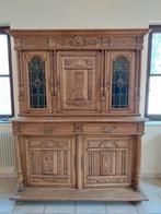Buffet très ancien avec vieux vitraux, Ophalen, Gebruikt