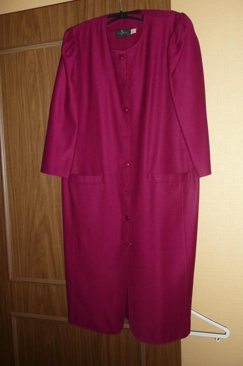 Robe bordeaux - taille 40, Vêtements | Femmes, Robes, Enlèvement