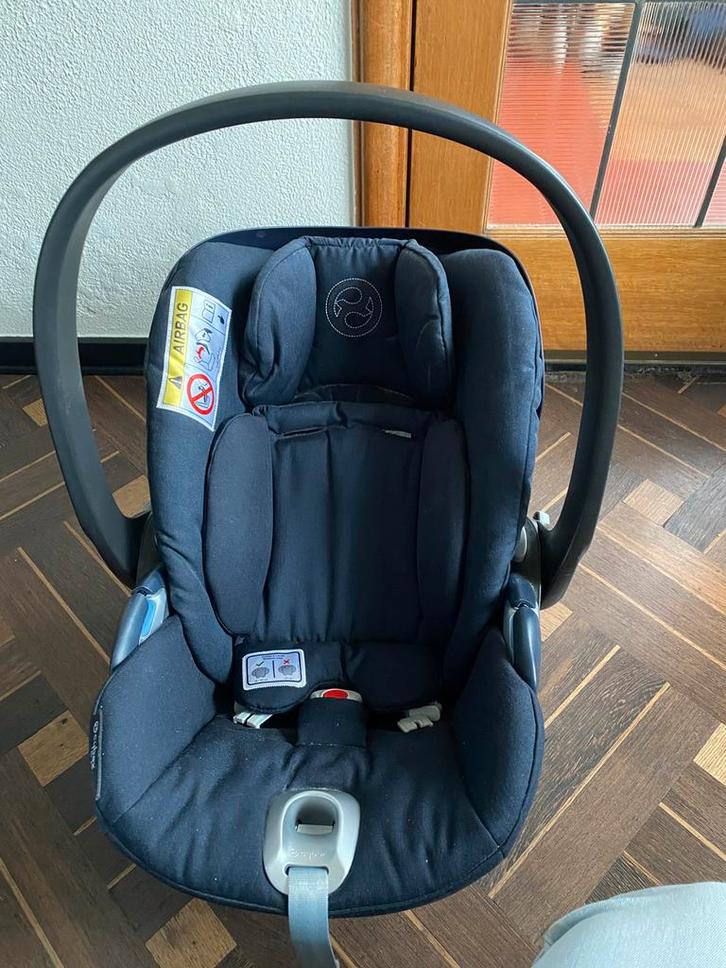 Cybex i-size autostoel met hoes, Enfants & Bébés, Sièges auto, Comme neuf, Maxi-Cosi, Enlèvement