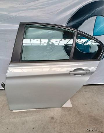 Deur portier links achter BMW 3 serie F30 F80 + LCI Glaciers beschikbaar voor biedingen