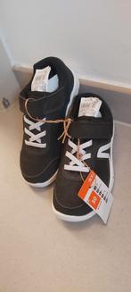 sneakers  van decatlon ( 30) nieuw!, Ophalen of Verzenden, Nieuw
