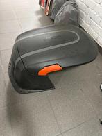 Gardena Garage/Grasmaaier Robot Shelter in zeer goede staat, Ophalen, Zo goed als nieuw, Meer dan 25 cm, Gardena