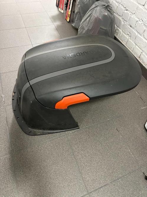 Gardena Garage/Grasmaaier Robot Shelter in zeer goede staat, Tuin en Terras, Robotmaaiers, Zo goed als nieuw, Meer dan 25 cm, Ophalen