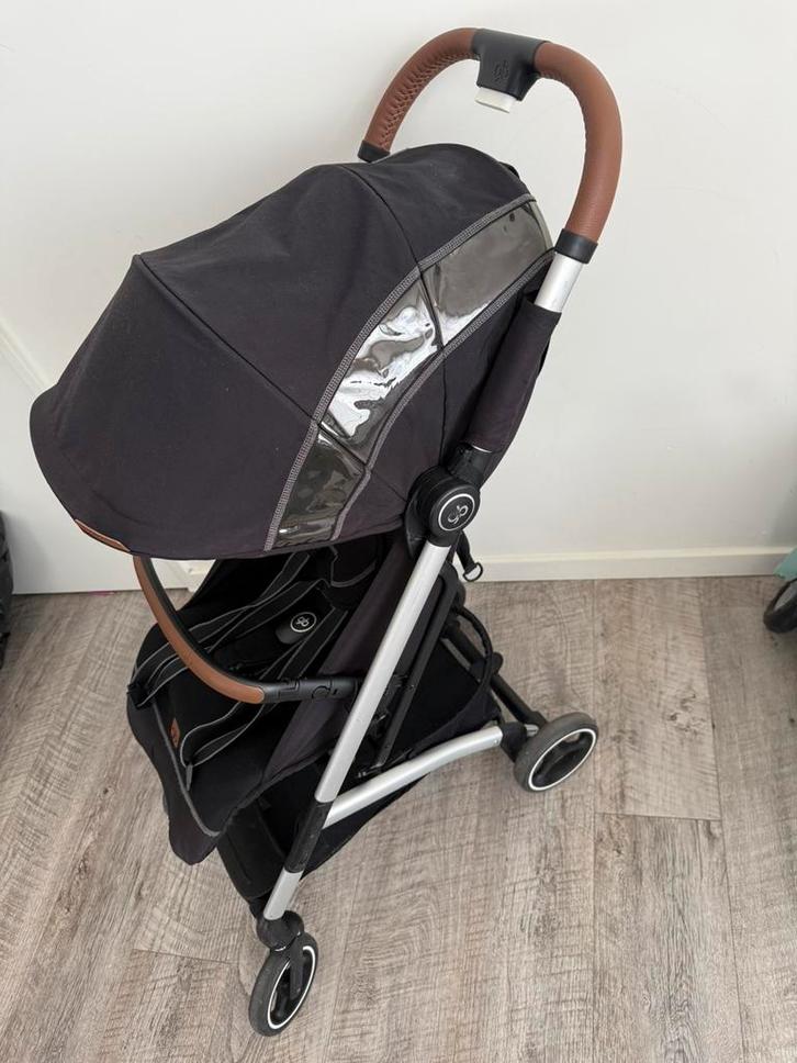 GB Gold Buggy 'Qbit+ All-City, Kinderen en Baby's, Buggy's, Zo goed als nieuw, Regenhoes, Ophalen