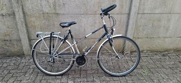 Dames / trekkingfiets koga miyata in zeer goede staat beschikbaar voor biedingen