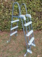 Intex zwembadladder 107cm, nieuwstaat, Tuin en Terras, Ophalen, Zo goed als nieuw, Ladder