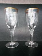 Deux anciens verres sur pied à l'acide BARMY STOUT 333  42 a, Comme neuf, Autres marques, Enlèvement ou Envoi, Verre ou Verres