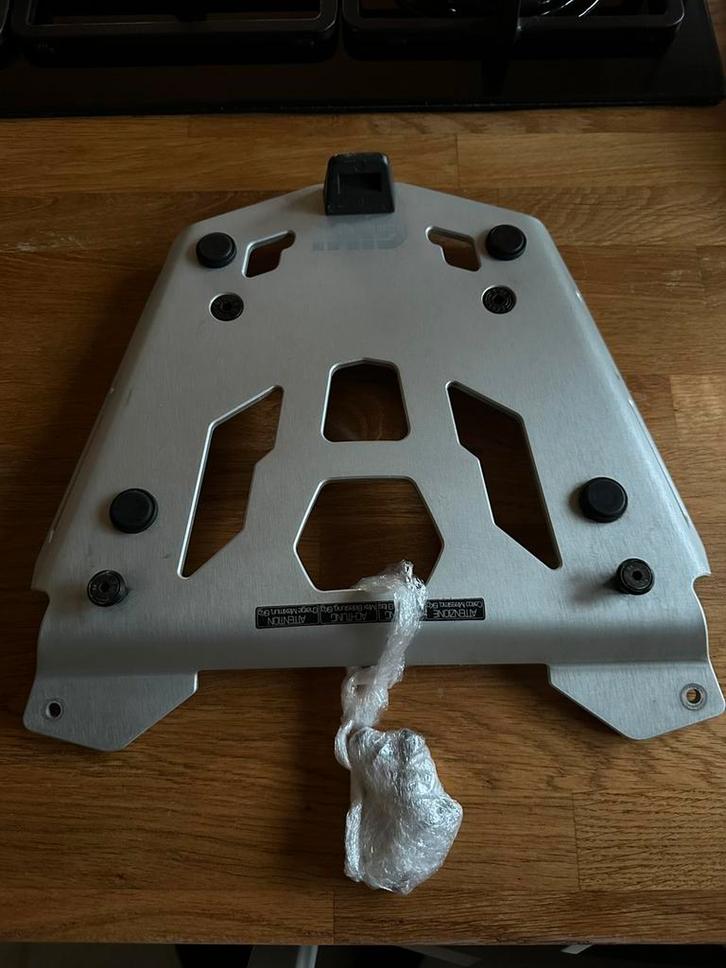 Givi SRA5108 topkofferhouder R1200 /1250 Gs Gsa, Motoren, Accessoires | Koffers en Tassen, Zo goed als nieuw, Ophalen