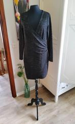 Jurk zilver grijs rekbaar nieuwe collectie maat 38/40, Nieuw, Ophalen of Verzenden, Grijs, Boven de knie