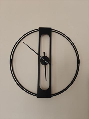 Horloge murale (LW Collection) à vendre (60 CM) beschikbaar voor biedingen
