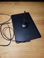 Wacom Intuos Pro tekentablet, Computers en Software, Tekentablets, Ophalen of Verzenden, Zo goed als nieuw, Bedraad, Wacom