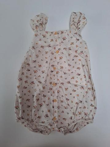 Mt 86 Beige body met veelkleurige bloemen en ruches beschikbaar voor biedingen