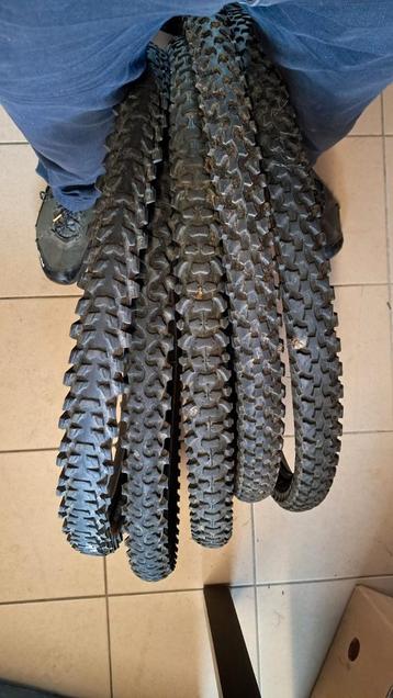 Fietsbanden 16, 20 en 26 inch beschikbaar voor biedingen